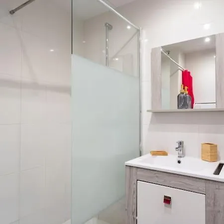 Spacieux 3 Pieces A 200m Des Plages Apartment Antibes