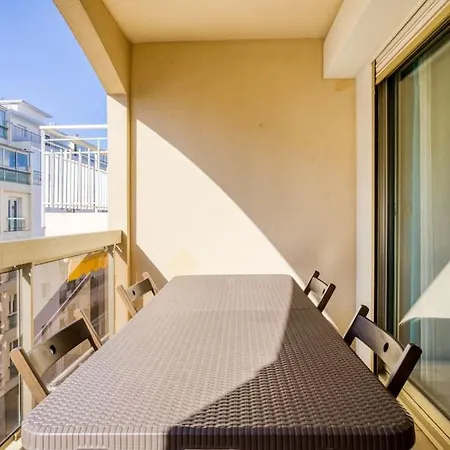 Spacieux 3 Pieces A 200m Des Plages