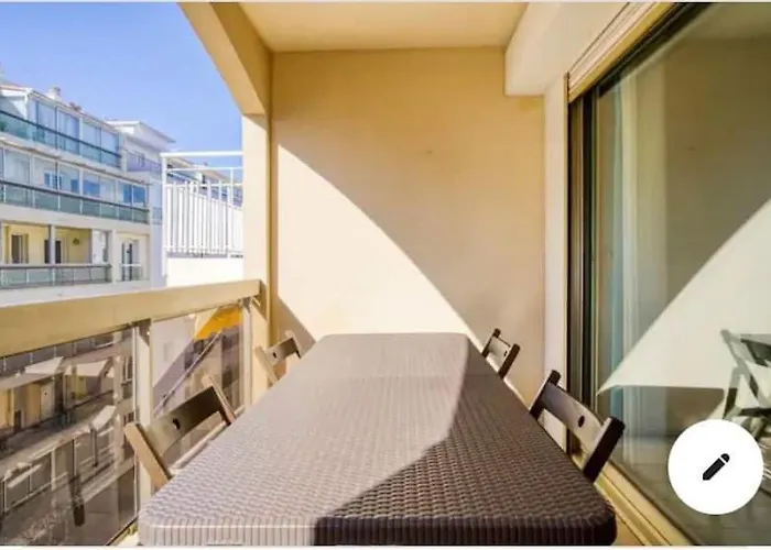 Spacieux 3 Pieces A 200m Des Plages *