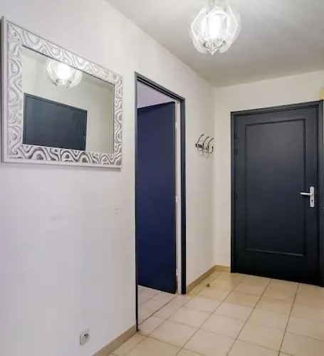 Spacieux 3 Pieces A 200m Des Plages